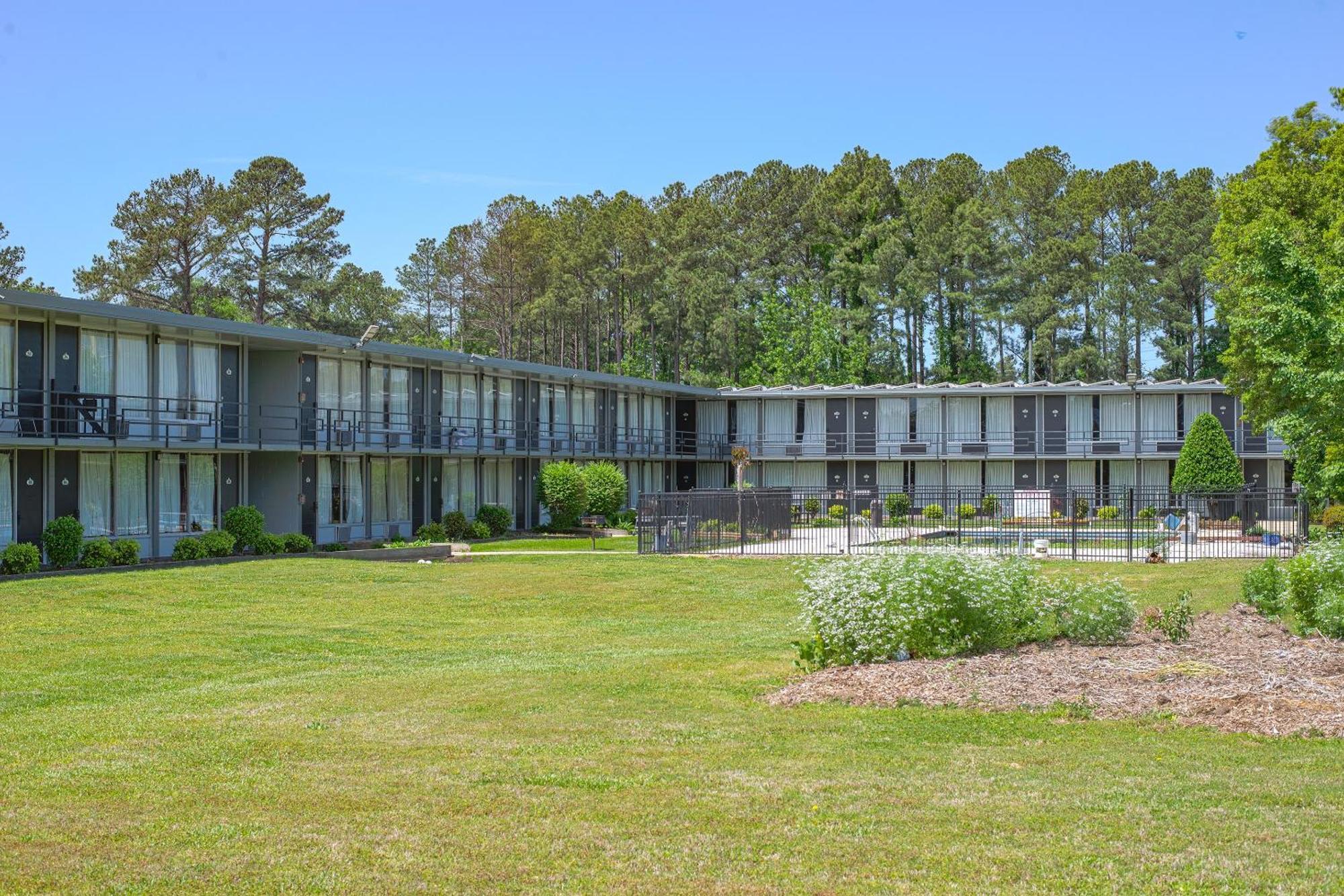Masters Inn Selma Smithfield I-95 By Oyo Eksteriør bilde